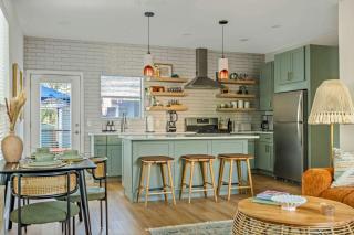 The Backyard Bliss - 4BR Heated Pool & Ping Pong - 7