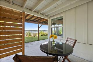 Silverdale Water View Apartment 15 Mins from Soccer Fan Zone - 2