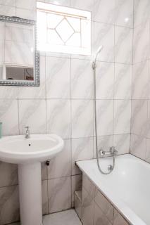 Collins apartment - 1