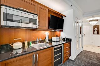 Heirloom 27 at MGM Signature TWR 3 Balcony - 2