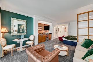 Heirloom 27 at MGM Signature TWR 3 Balcony - 3