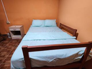 Linda casa con garaje en la majada - 7