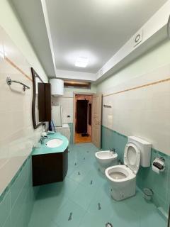 1 Min to Center Apartment, Spacious 2 BR With Panoramic View - 5