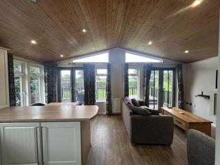 Field View 1 bed-No Pets- Walnut - 4