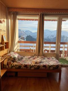 Les Pleiades YourHostHelper - 4