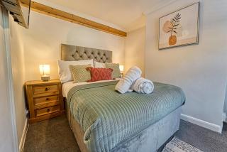 Guest Stays - London Road Cottage - 4