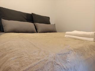 Downtown Cozy Apartment - 5