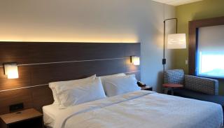 Holiday Inn Express & Suites - Springfield North by IHG - 9