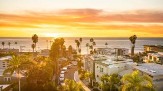La Jolla Panoramic Ocean Retreat with Rooftop - 7