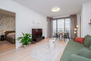 Skyline River Suite & EUROVEA TOWER - 5