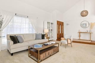 GOODE.HOMES | Luxury Home w/ Beautiful Garden - 4