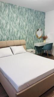 Luna Luxe Apartament - Coresi - 0