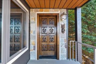 The Sandpiper - Amenity Rich Lake Michigan Front Beach Home - 4