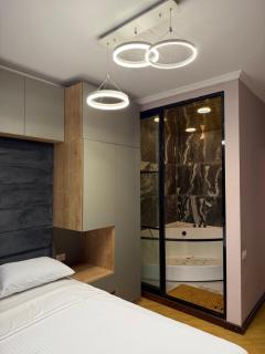 City Center Luxury Modern Apartment in City Center 3Bedrooms and 3Bathrooms - 4