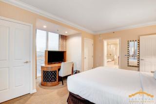 MGM Signature-09-821 1Br2Ba F1 Strip View Balcony Suite - 2