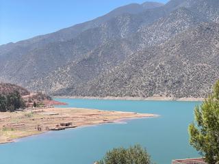 lake view, comfortable artistic design - 6