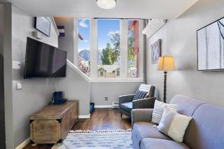 Snowy Peak Views from Living Room, 2 Parking Spaces, Walk to Ski condo - 4