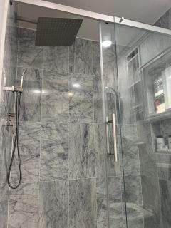 SEA Airport Coastal Home, located just 15 min from SeaTac Airport and 5 min from Des Moines Marina - 4