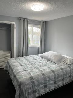 SEA Airport Coastal Home, located just 15 min from SeaTac Airport and 5 min from Des Moines Marina - 2