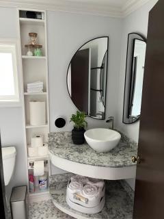 SEA Airport Coastal Home, located just 15 min from SeaTac Airport and 5 min from Des Moines Marina - 6