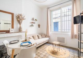 Loft cosy avec mezzanine Tout à pied Beaucaire Cocon 2 - 5