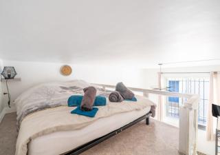 Loft cosy avec mezzanine Tout à pied Beaucaire Cocon 2 - 9