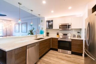 Waterfront Stateroom CC-303 - 5