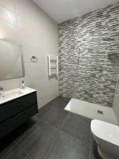 3BR apartment at Puerta del Sol Walk to Plaza Mayor & Gran Vía - 2