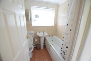 2 Bedroom Chalet SB67, Sandown, Dog Friendly, Free Wifi - 0