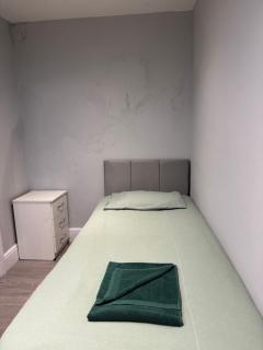 UK Croydon Guest House - 4