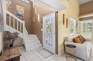 Longboat Village Getaway - 1