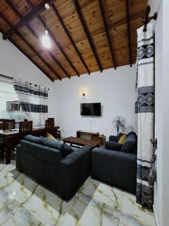 Victoria Heritage Inn - 2BR Fully Furnished Apartment - 7