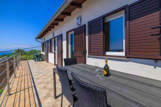 Apartment with A - C in Crikvenica 53907 - 3