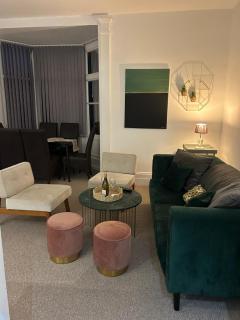 Station Bridge Collection - Flat 5 - 7