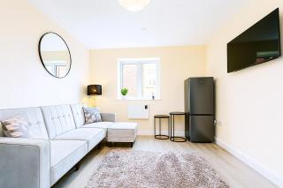 Cardiff Emerald Suite Contractors Sleeps 5 - 3