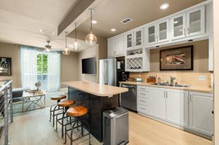 Golden State Loft (Dogs Ok) - 5