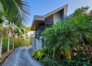 The Cassowary - Luxury Rainforest Retreat - 3