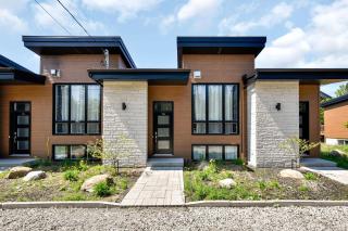 Assemblee Duo Portneuf - 2 Family Units - 2 Private Spas - 6