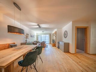 Panorama Chalet Top 2A am Lift Ski-In-Out - 9