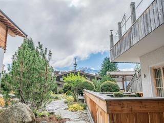 Panorama Chalet Top 2A am Lift Ski-In-Out - 2