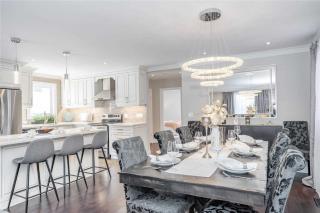 Beautiful 3 bed 2 bathroom home Toronto - 4