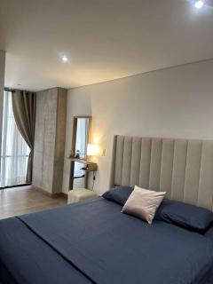 El Poblado, Medellin, Antioquia, Colombia - Medellín - 3