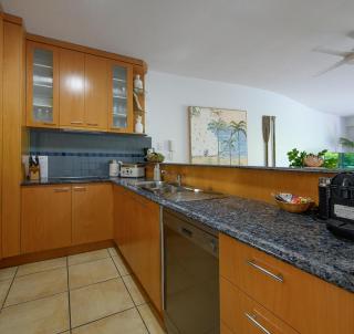 5 "Sempre" 28-34 Duke St Sunshine Beach - 8