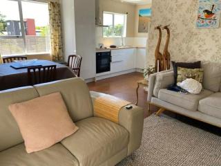 3 Bed Beach Escape with Air-con - Whangapoua - New Chums - Coromandel - 4