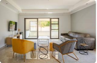 Serene City Escape - Near Sandton, Melrose and Illovo - 4