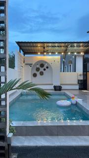 4 Bedrooms THE OCEANZ 19 PANTAI KEMPADANG Kuantan - 4