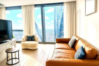 Skyline Executive 2BR Suite Level 66 Corporate-Ready Next to Ritz - 9