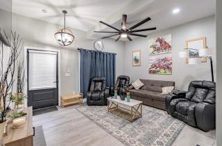 Sleek Urban Getaway Paristown-Highlands-Germantown - 1