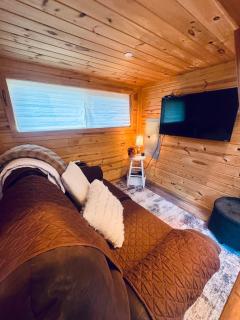 Creekside Haven Tiny Home - 9