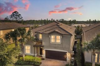 8 Bedroom 6 Bathroom Windsor At Westside 8904Bc - 0